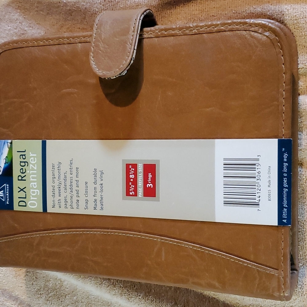 Dxl Regal organizer  snap closure perfect condition   need black  one only  so n
